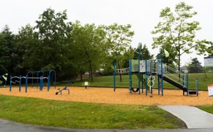Four advantages of having playgrounds and outdoor fitness equipment together