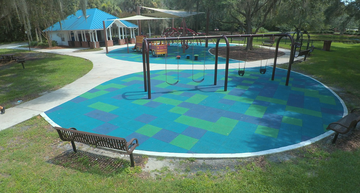7 advantages of Rubber Surfacing in public park projects