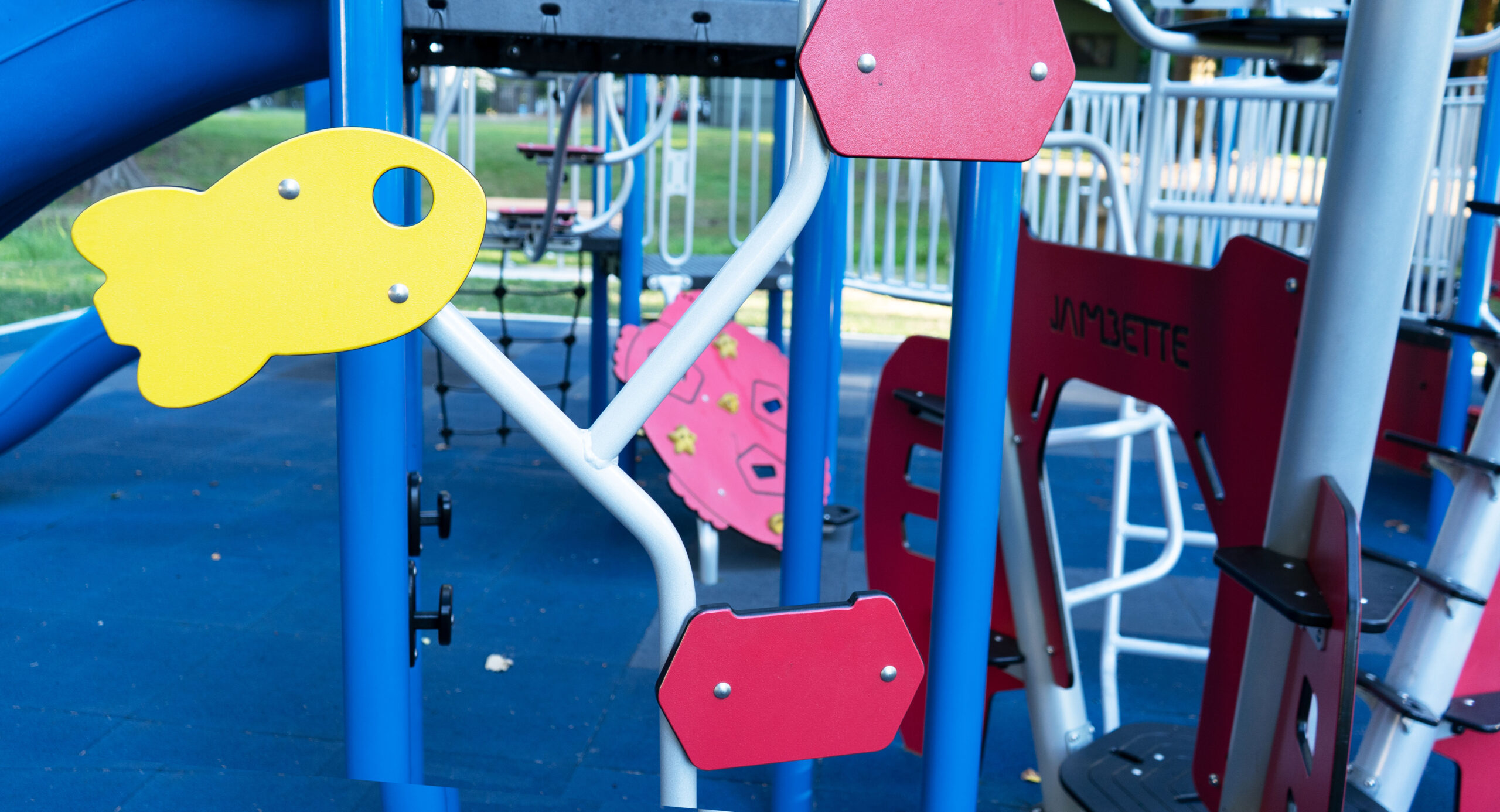 Themed Playgrounds Encourage Kids Imagination