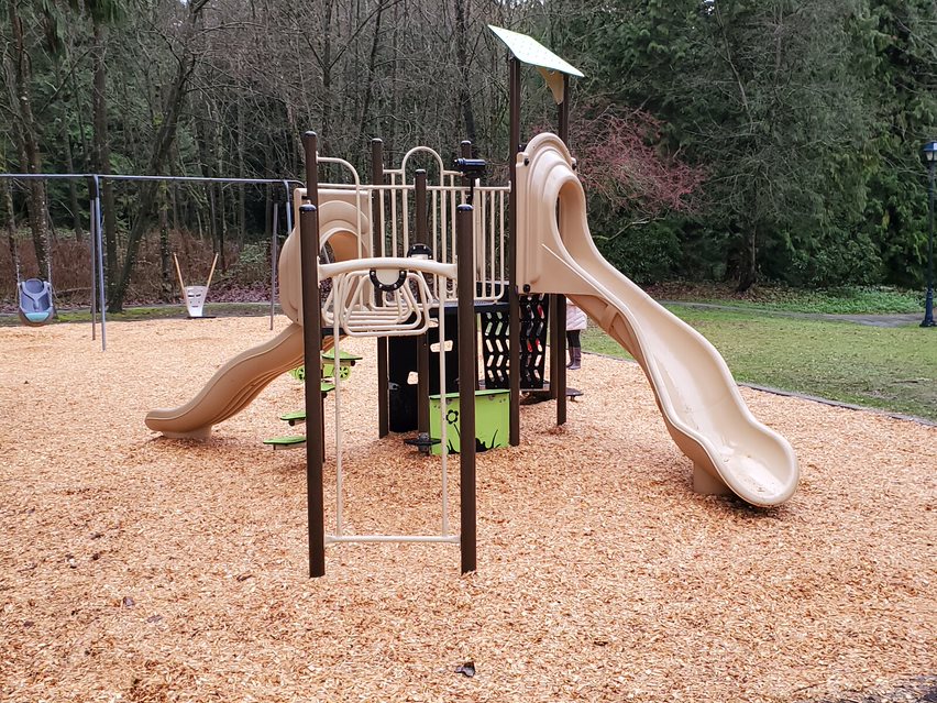 3 ways that playgrounds teach kids the value of community