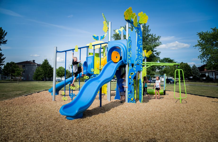 Main mistakes when choosing an interactive playground provider