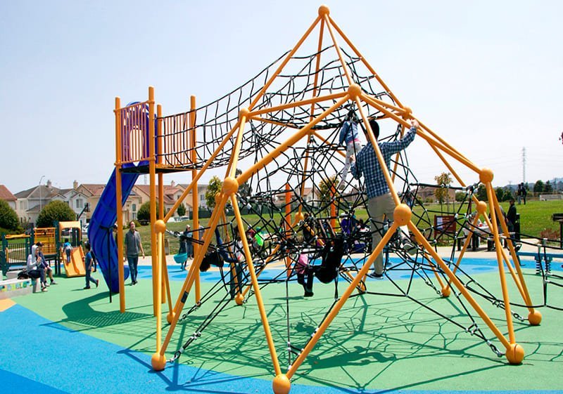 Rope playgrounds: Benefits for children