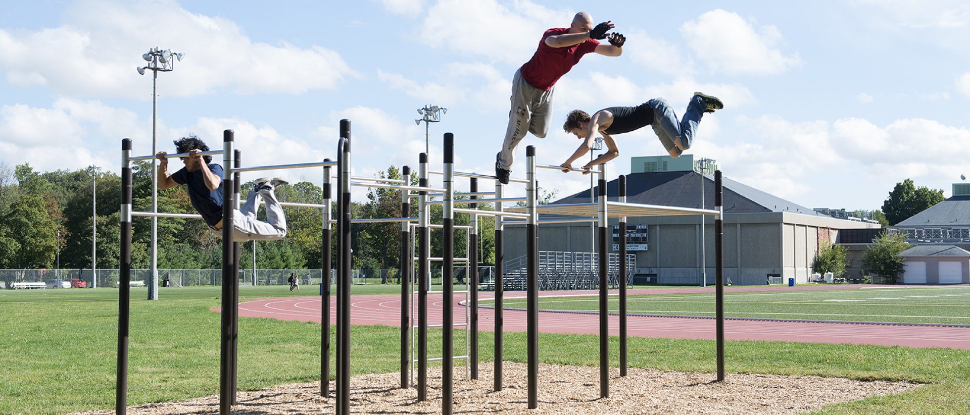 What are Outdoor Fitness Circuits and Calisthenics?
