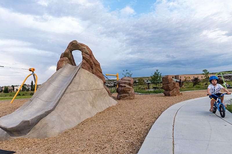 Play boulders and slides: Benefits for children