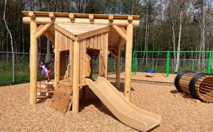 Wooden playground: Advantages and disadvantages